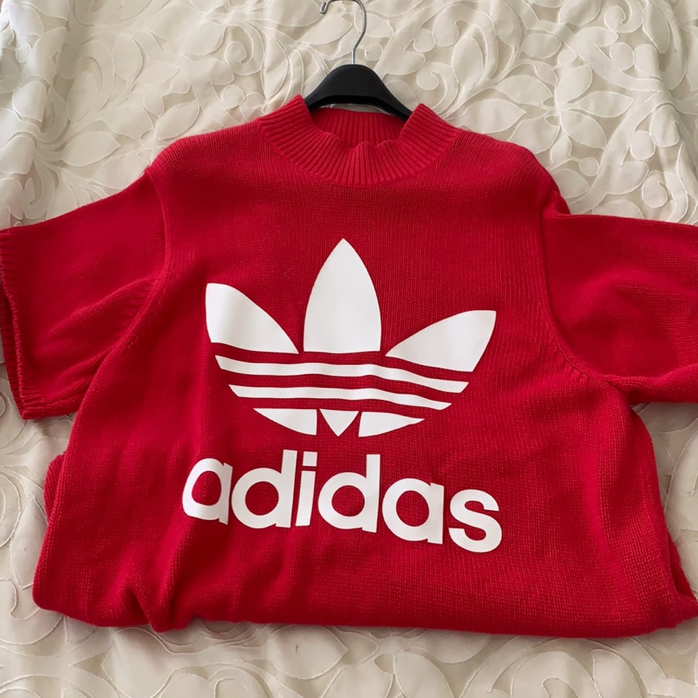 Adidas oversized fleece sweater